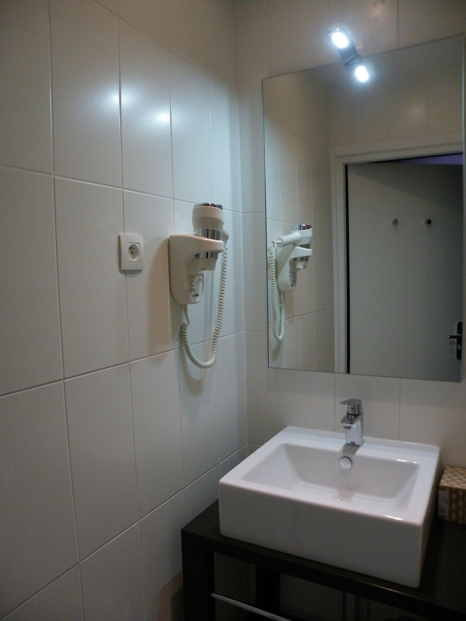 Hotel Les Terres Blanches Chatou Exterior foto