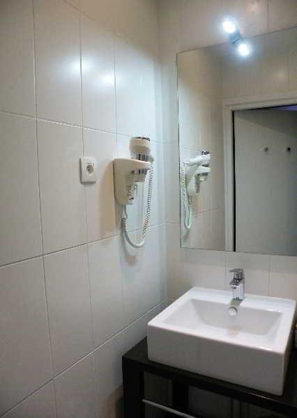 Hotel Les Terres Blanches Chatou Exterior foto